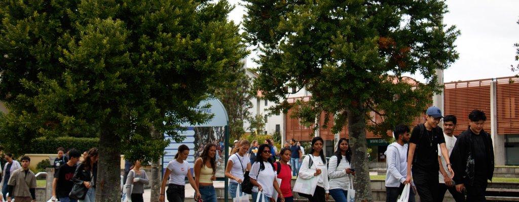 Orientation tour on Auckland campus.
