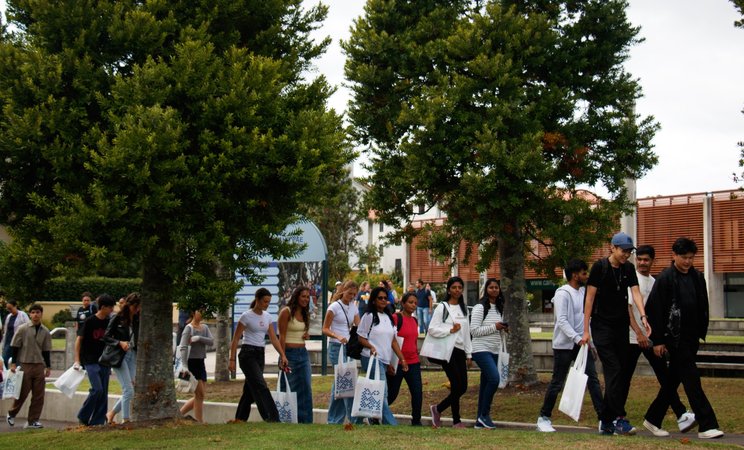 Orientation tour on Auckland campus.